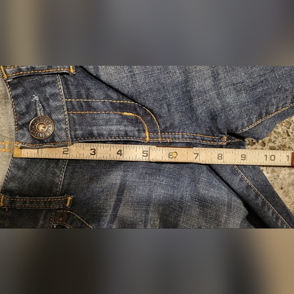 GUESS Jeans - Picture 8 of 9